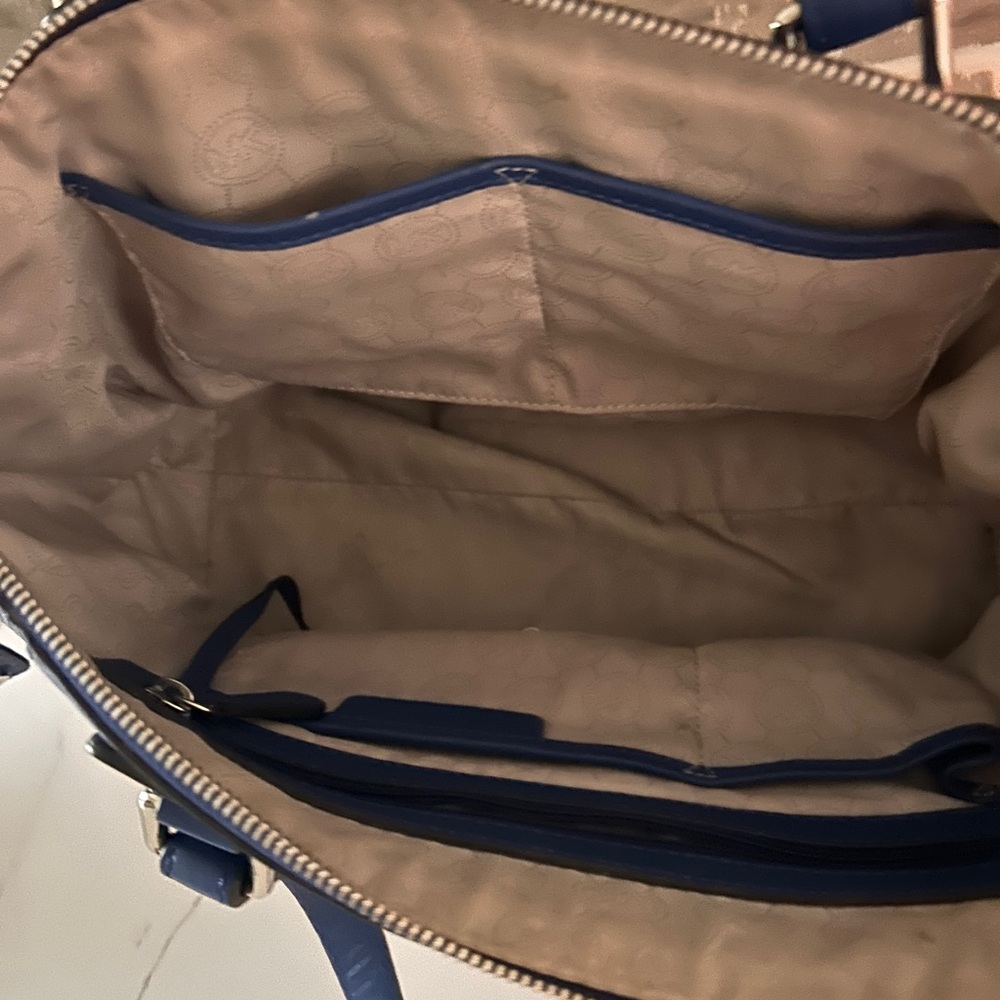 Michael Kors Navy Blue Pebbled Leather Shoulder Bag with New Crossbody Strap - Picture 6 of 14